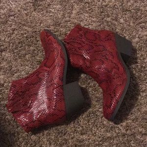 red snakeskin rampage booties